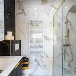 게스트하우스 De Luxe Dubai , Chambre, Salon Et Sdb Prives, Cuisine Partagee 리에주