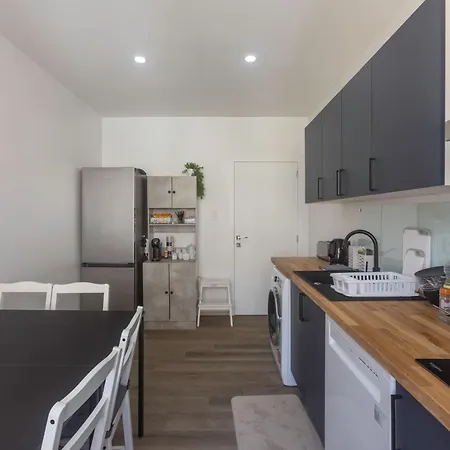 De Luxe Dubai , Chambre, Salon Et Sdb Prives, Cuisine Partagee Gasthuis 3*