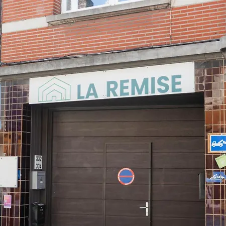 De Luxe Dubai , Chambre, Salon Et Sdb Prives, Cuisine Partagee Gasthuis Luik