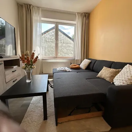 Gasthuis De Luxe Dubai , Chambre, Salon Et Sdb Prives, Cuisine Partagee 3*