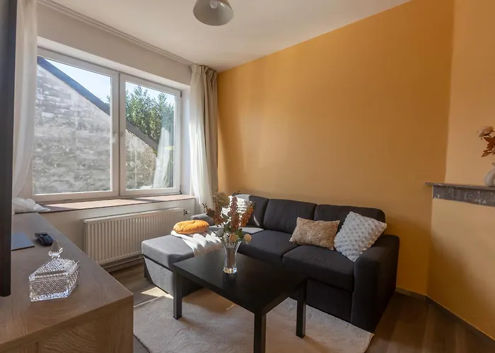 De Luxe Dubai , Chambre, Salon Et Sdb Privés, Cuisine Partagée Affittacamere 3*